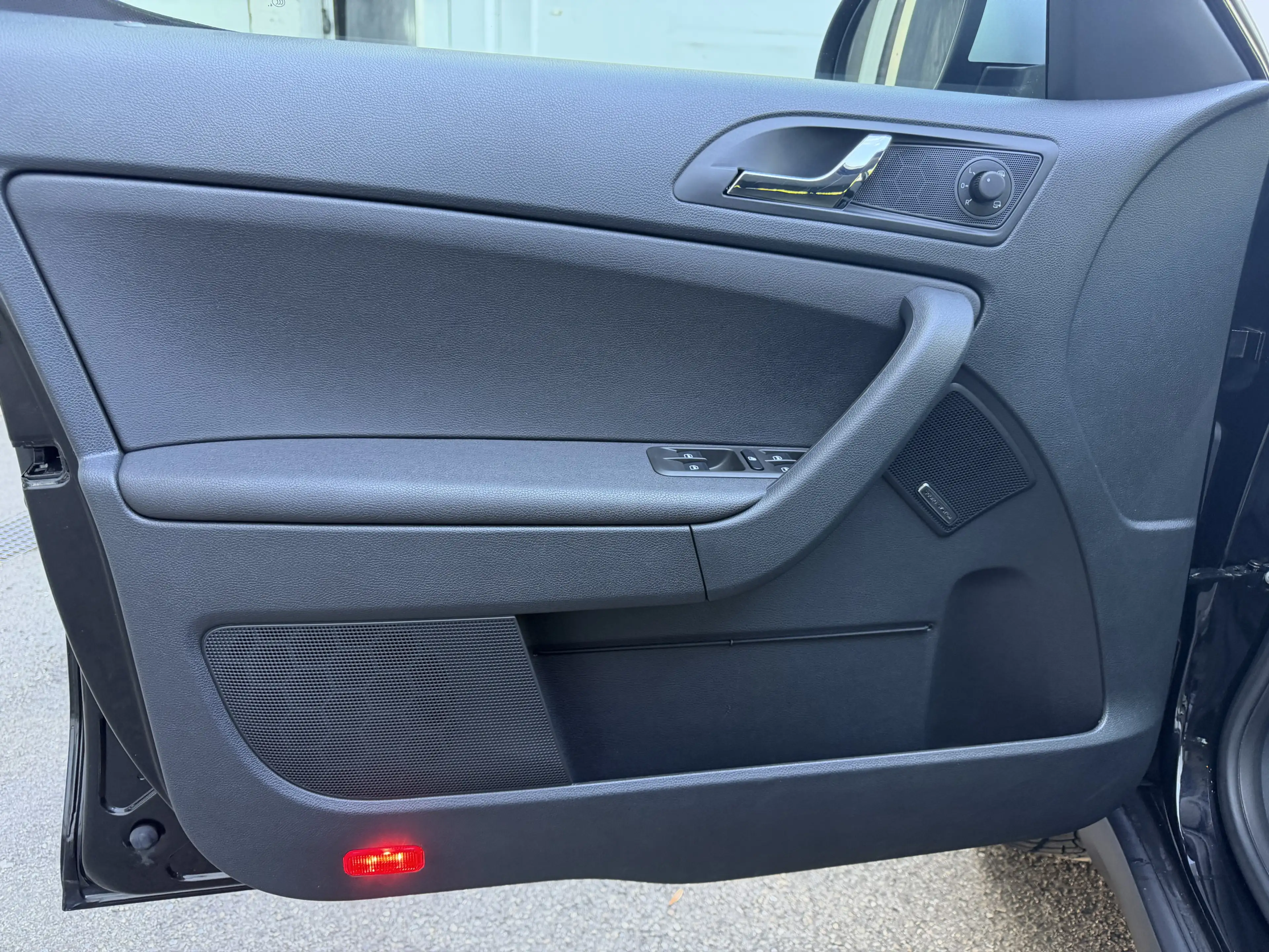 Skoda Yeti Elegance Outdoor 4x4 BI-Xenon Sitzheizung — photo 11
