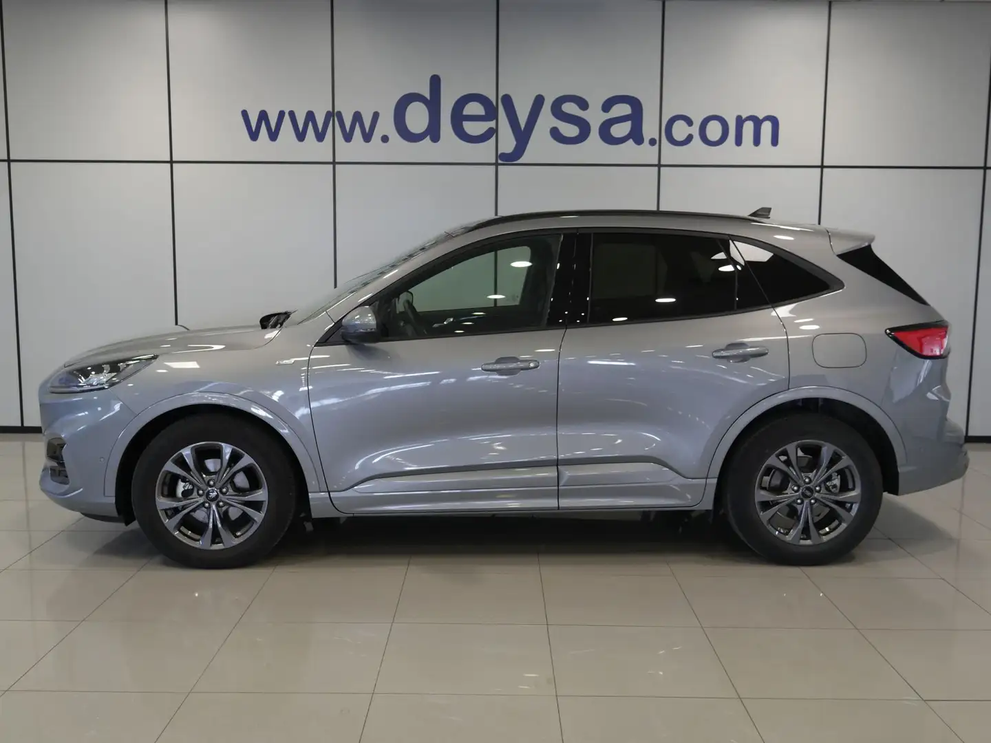 Ford Kuga ST-Line X 2.5 Duratec FHEV Auto Plateado - 2