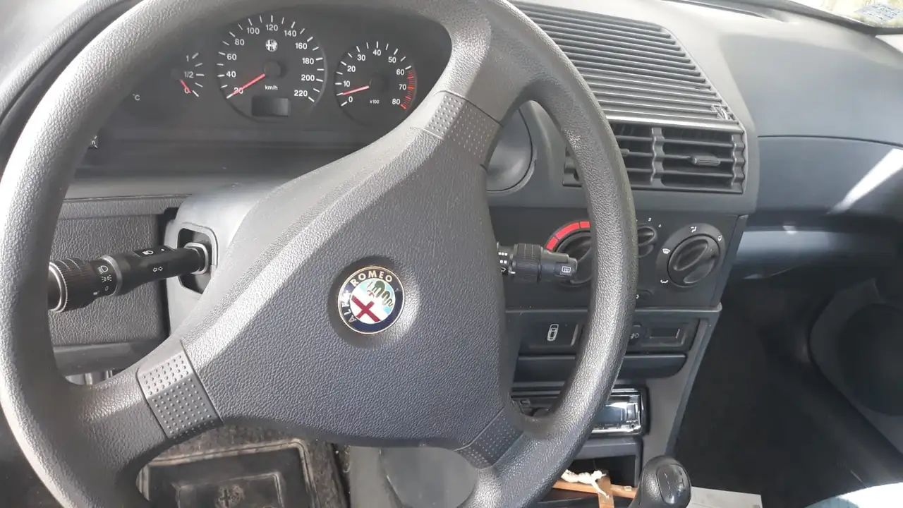 Alfa Romeo 146 1.6 ie L, foto 7