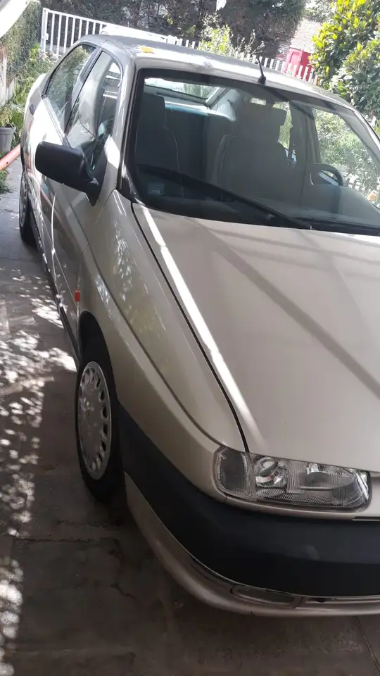 Alfa Romeo 146 1.6 ie L, foto 3