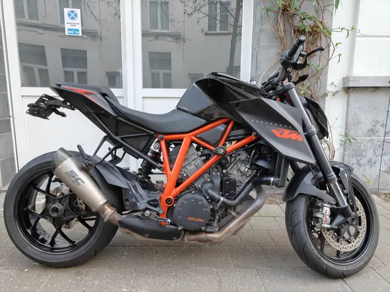 KTM 1290 Super Duke R - foto 6