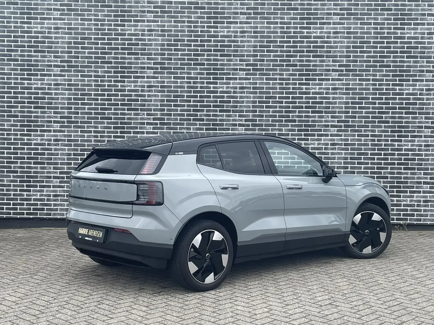 Volvo EX30 Twin Motor Performance Ultra 69 kWh | Trekhaak ink Grijs - 2