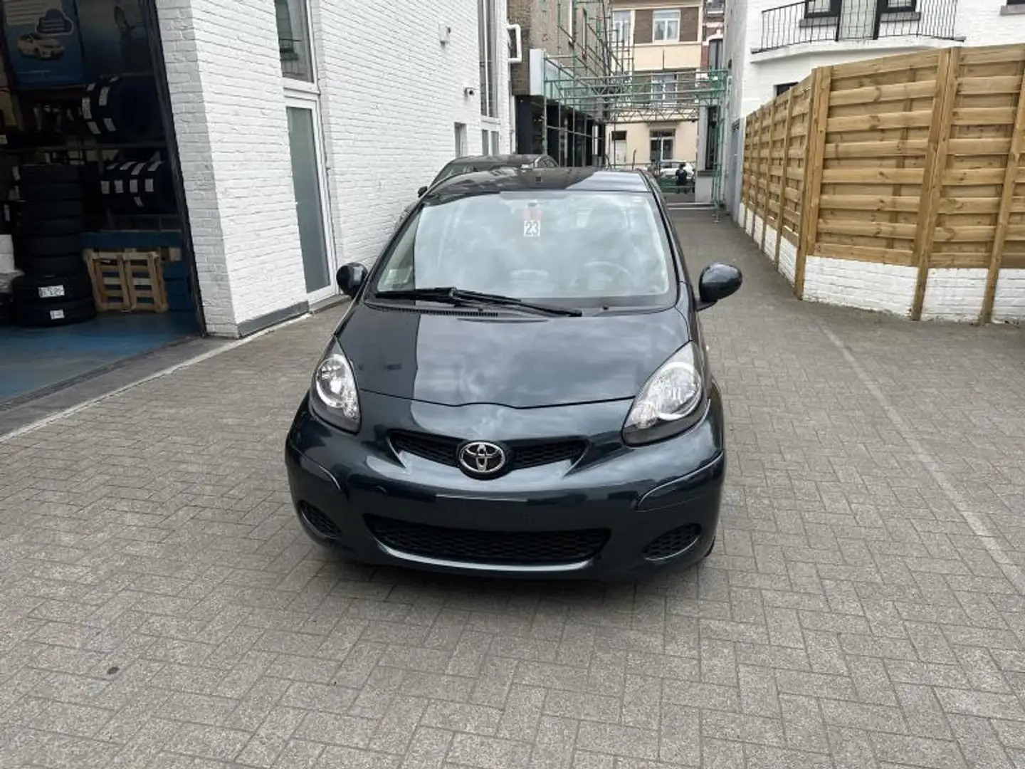 Toyota Aygo Toronto Vert - 2