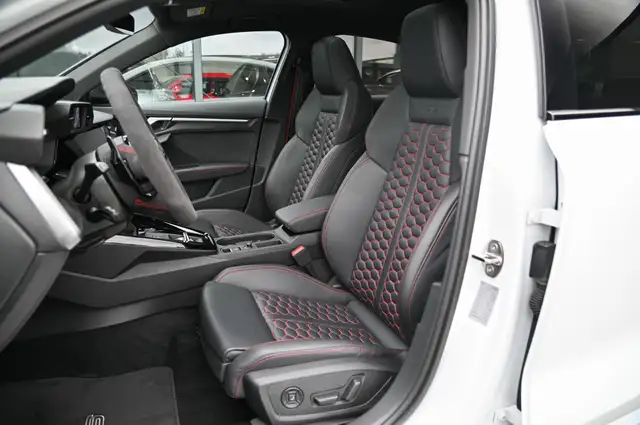 Audi RS3 view 13