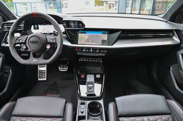 Audi RS3 view 11