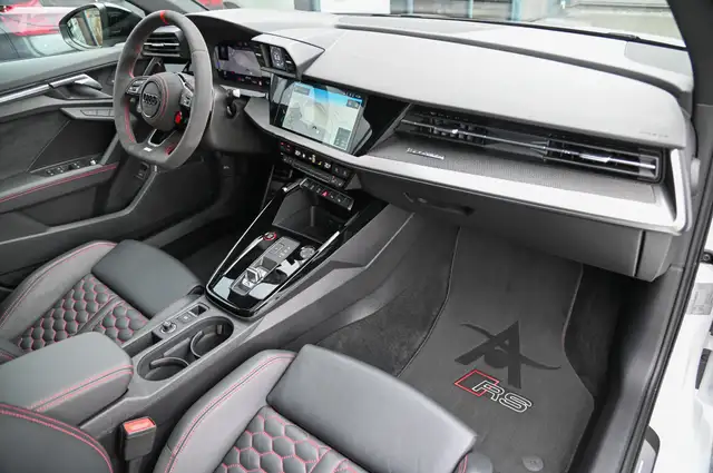 Audi RS3 view 12