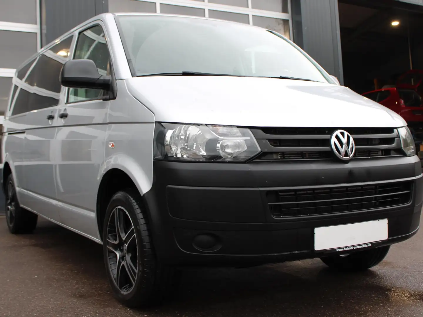 Volkswagen T5 Kombi lang+9Sitzer+Klima+NAVI+ Silber - 2