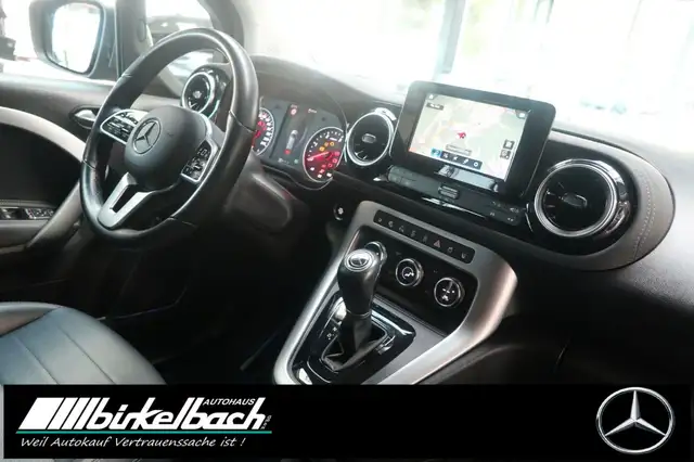 Mercedes-Benz T-Class view 10