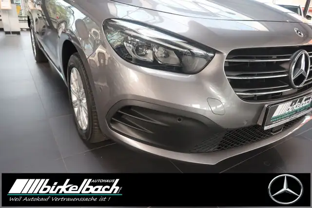 Mercedes-Benz T-Class view 15