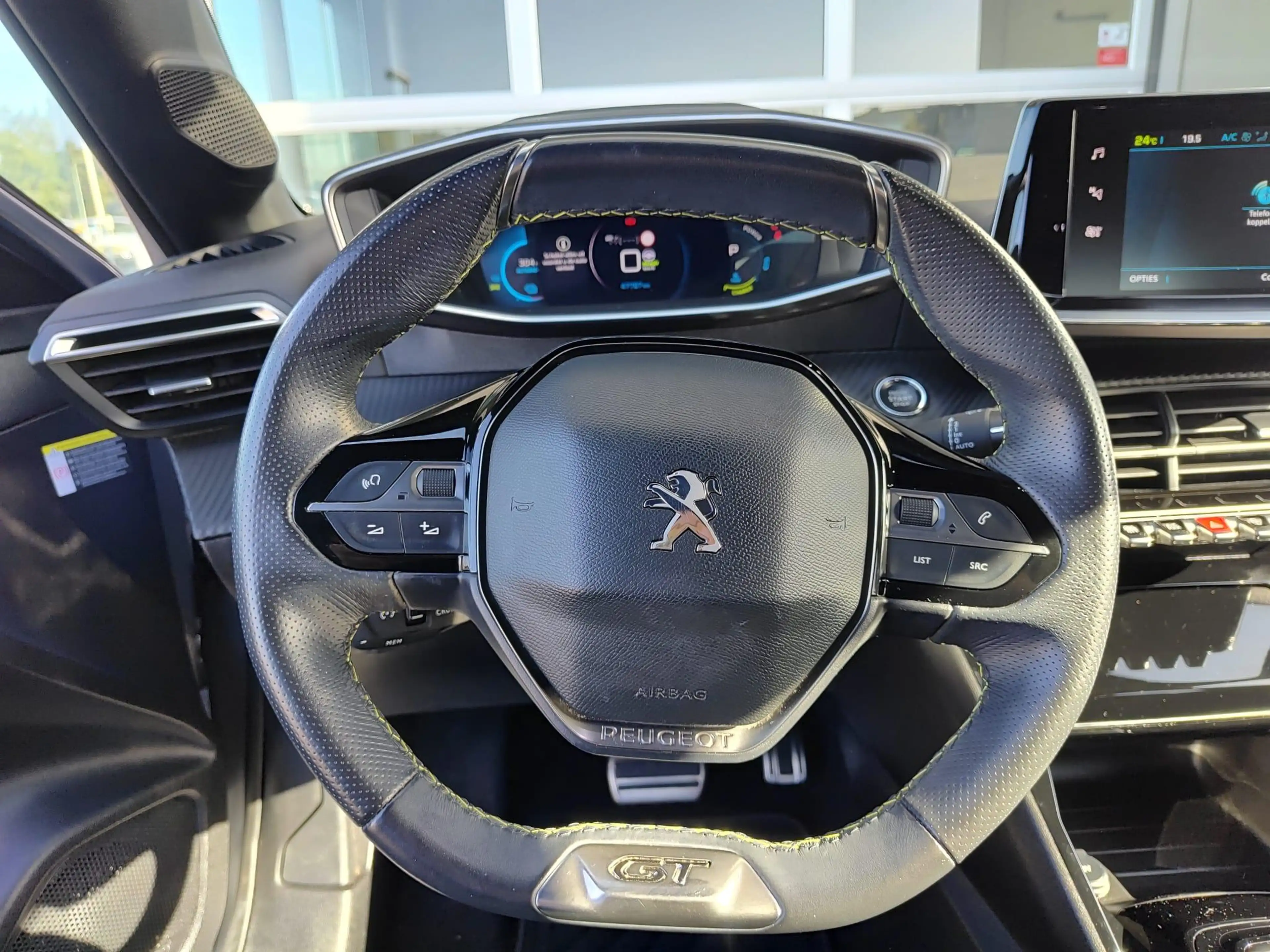 Peugeot e-208 EV GT 350 50 kWh I Stoelverwarming I Navigatie I C — photo 15