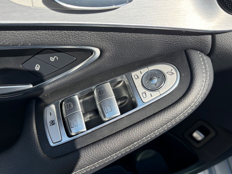 Mercedes-Benz C 250 CGI T AMG Panorama /Standhz. /LED /Leder — photo 11