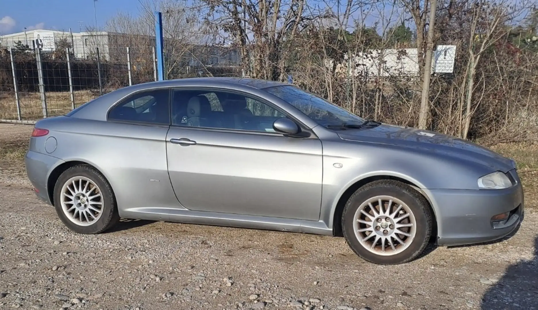 Alfa Romeo GT 1.8 ts Distinctive - 1