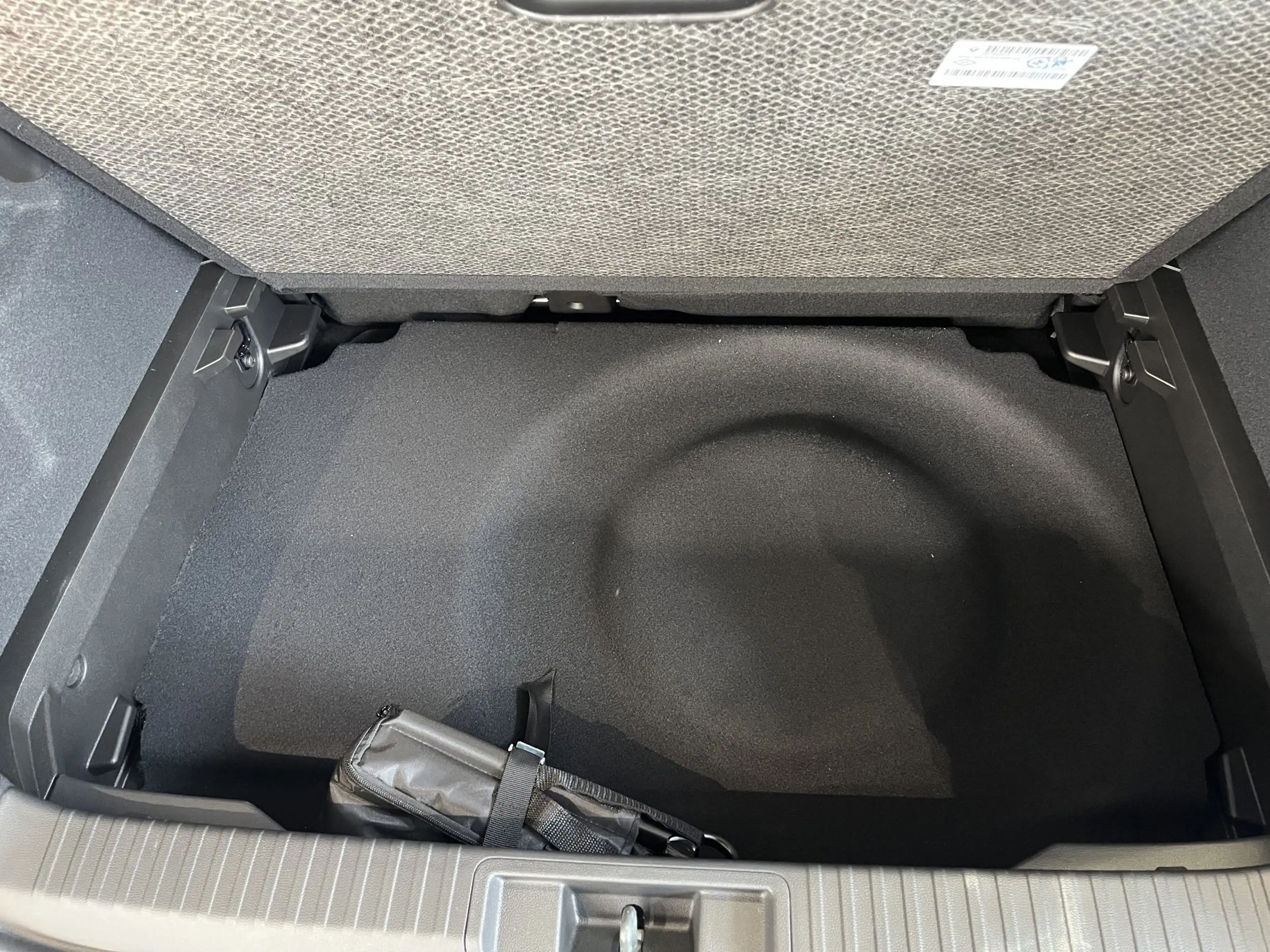 Renault Captur Techno Full Hybrid E-Tech 160 — photo 14