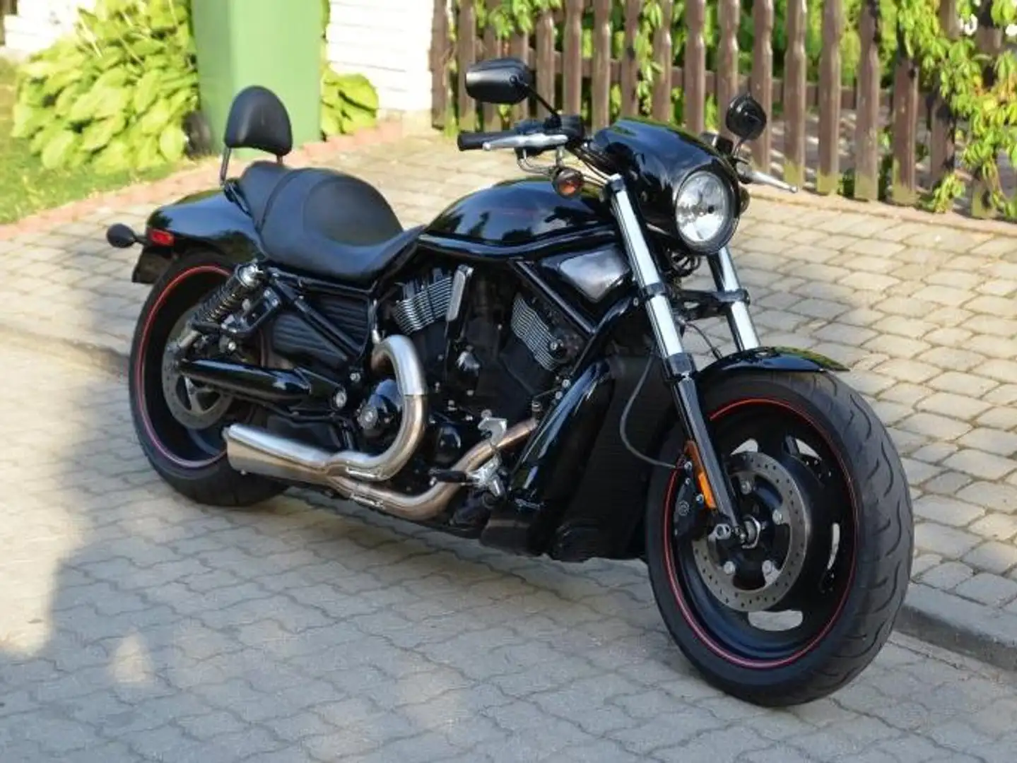 Harley-Davidson VRSC Night Rod Černá - 1