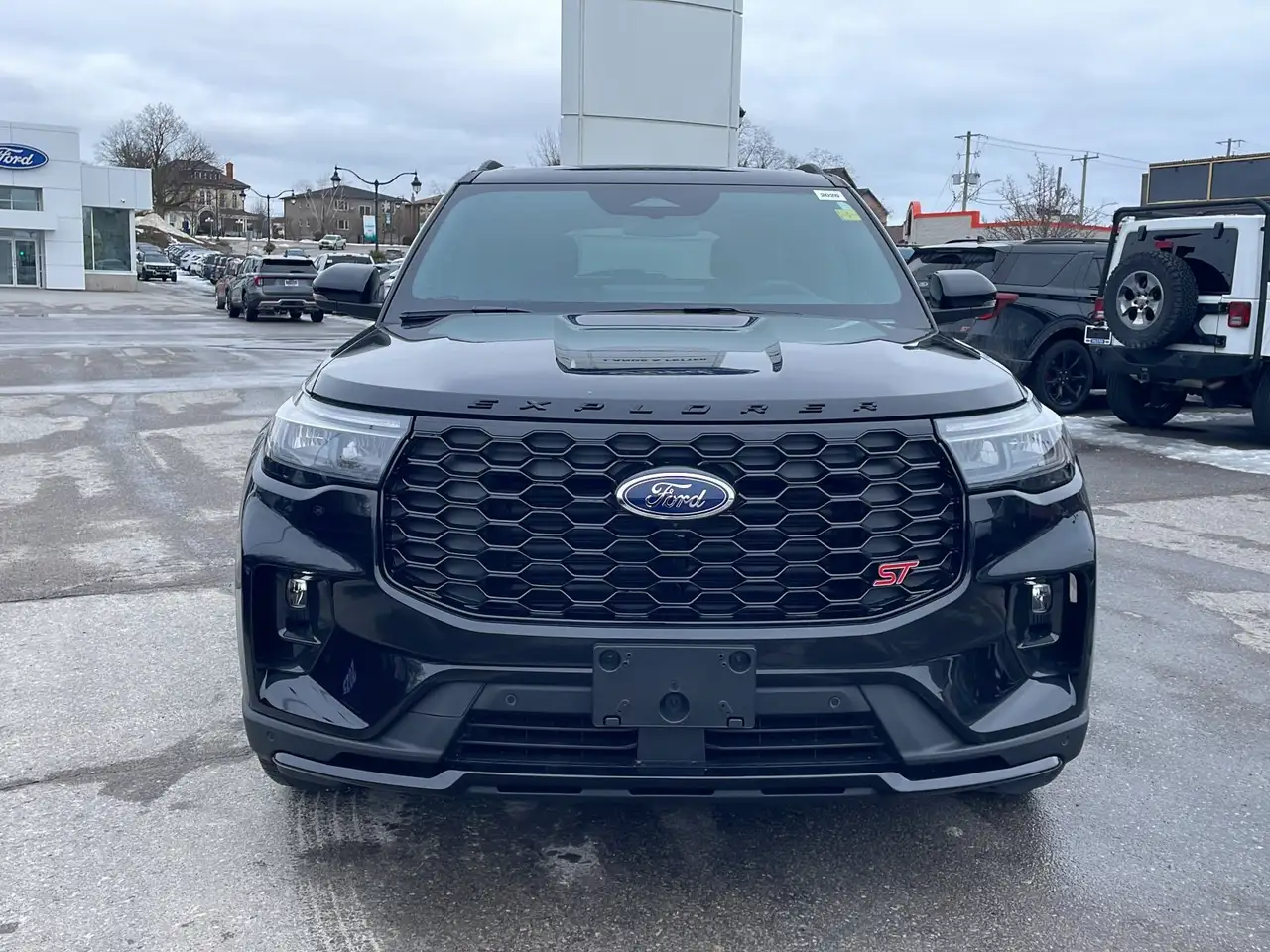 Ford Explorer снимка Ford Explorer