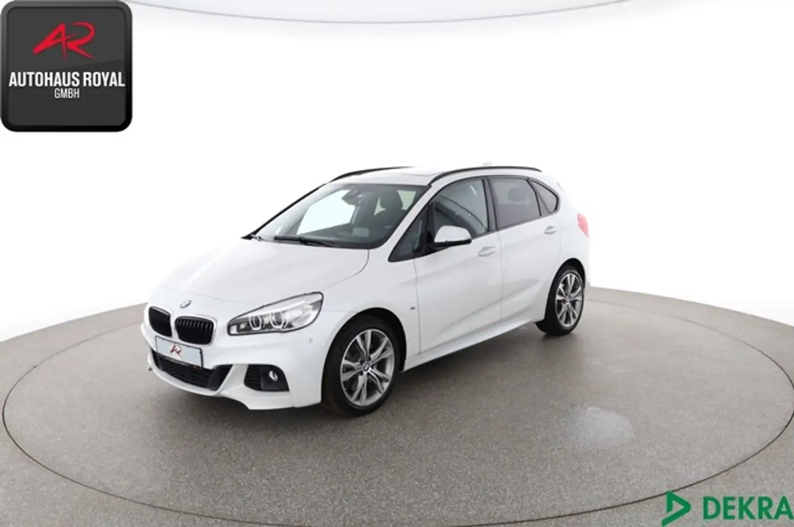 BMW 225 Active Tourer i xDrive M SPORT PANO,HUD,AHK Blanc - 1