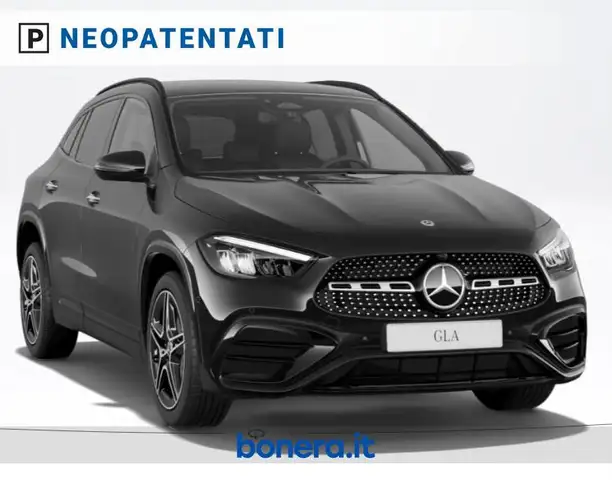 Mercedes-Benz Gla view 2