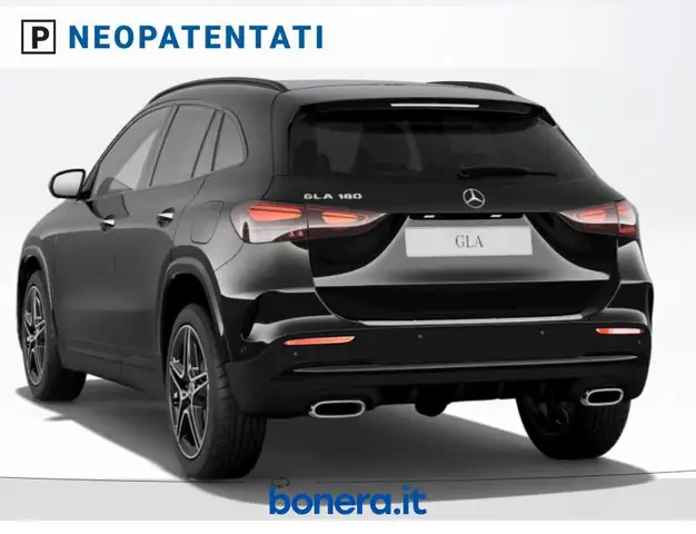 Mercedes-Benz Gla view 4