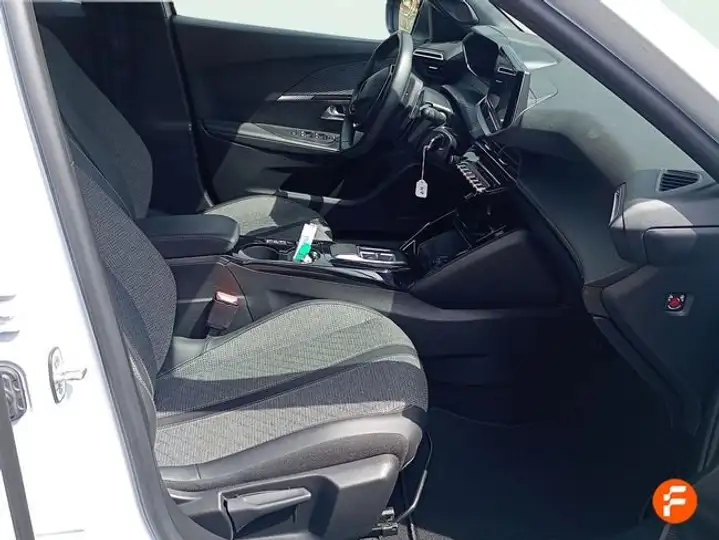 Peugeot 2008 2024, foto 33