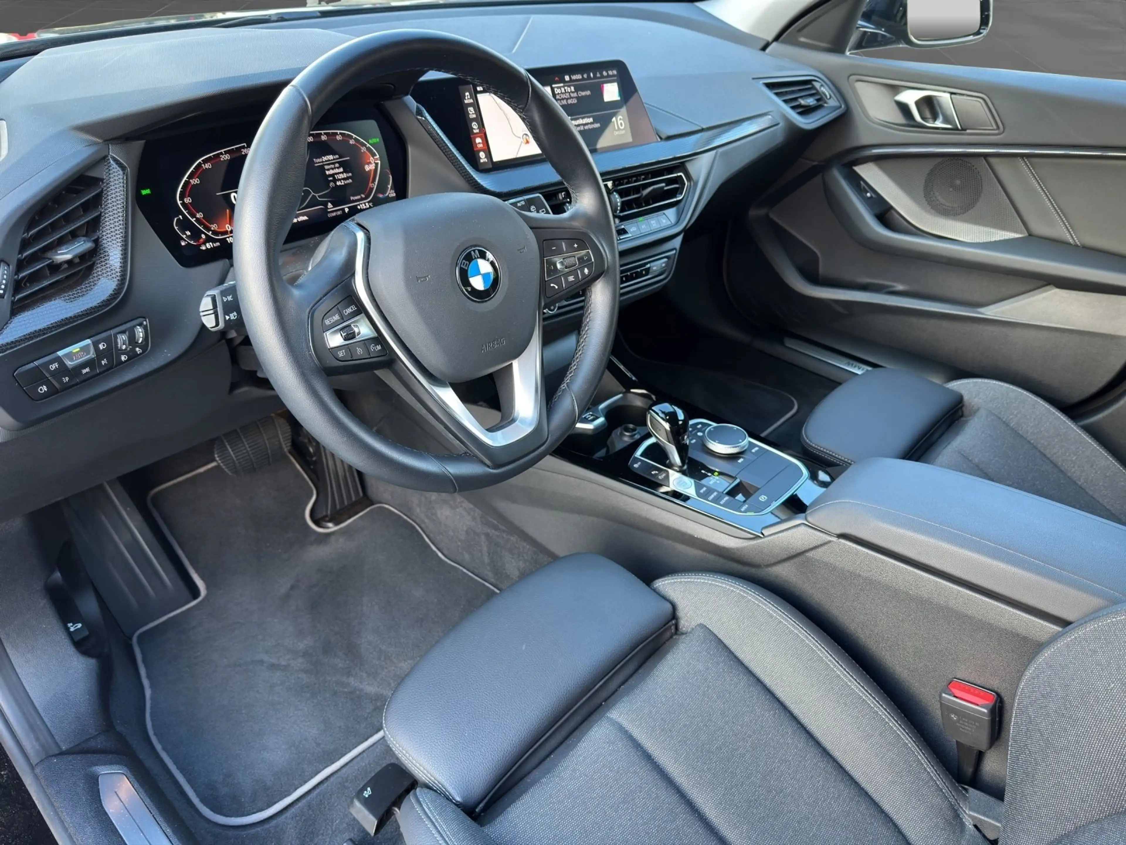 BMW 120 i M Sport Line*LCProf*17 ZOLL*SHZ*DAB*LED*PDC — photo 9
