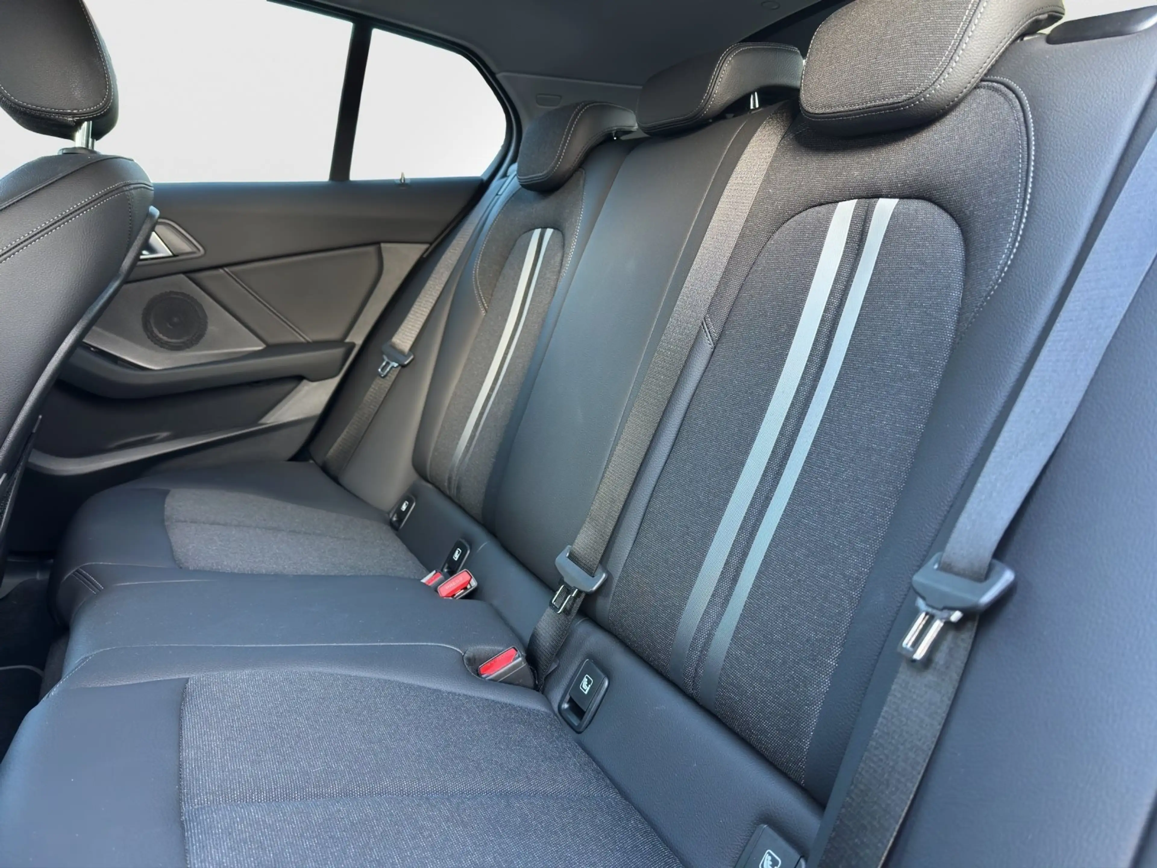 BMW 120 i M Sport Line*LCProf*17 ZOLL*SHZ*DAB*LED*PDC — photo 13