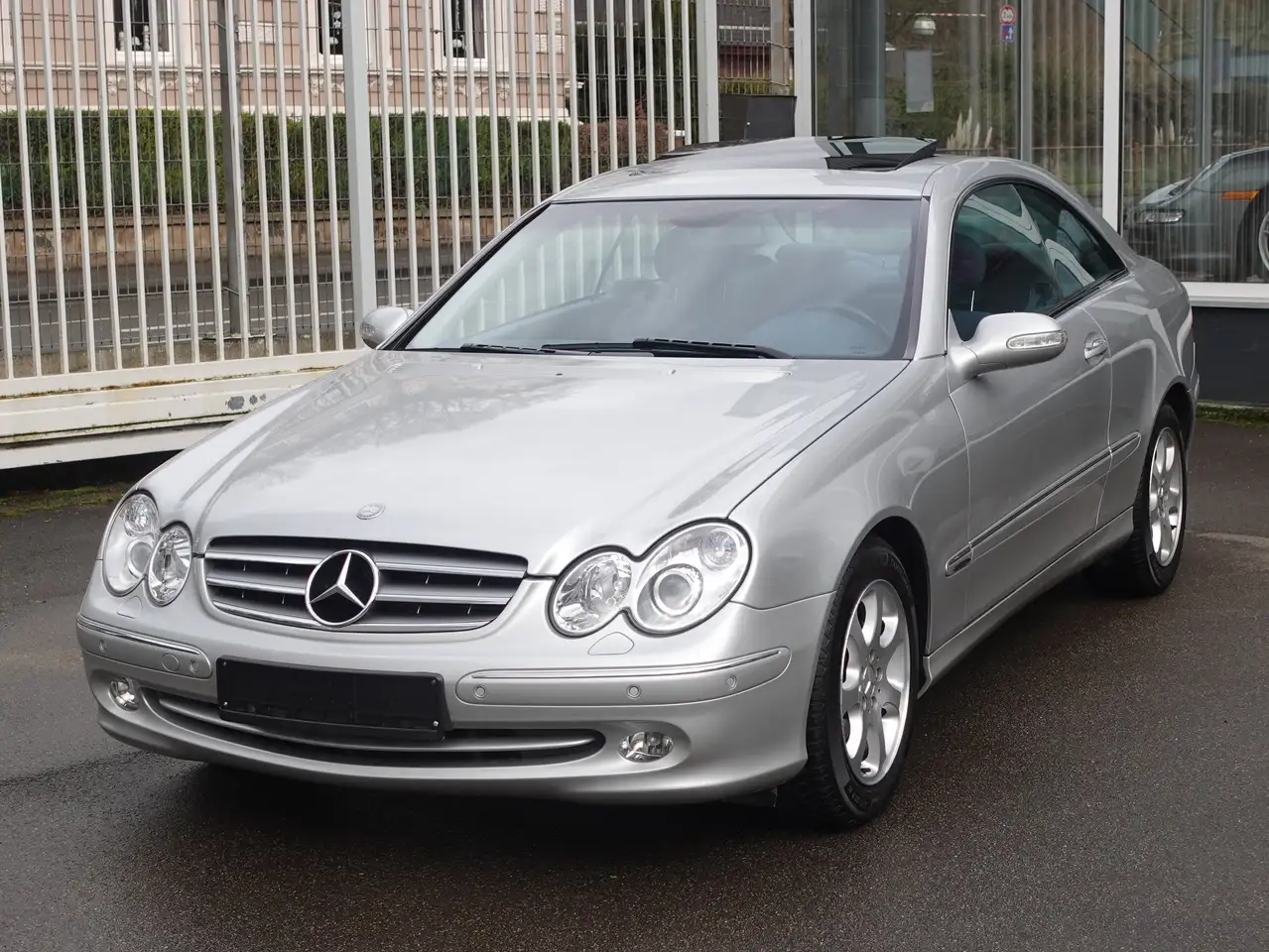 Mercedes-Benz CLK 200