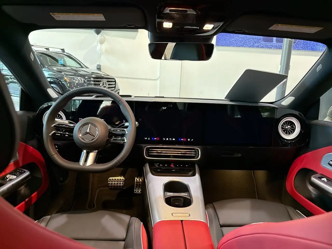 Mercedes-Benz CLA снимка Mercedes-Benz CLA