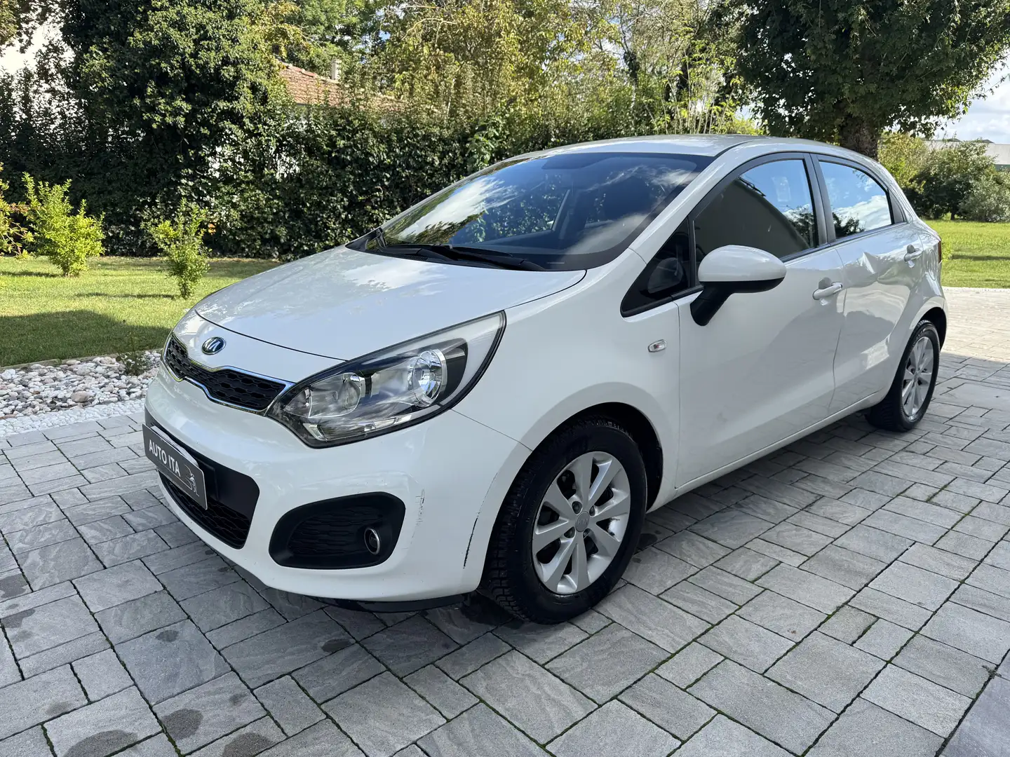 Kia Rio Rio III 5p 1.1 crdi Active OK NEOPATENTATI Blanc - 2