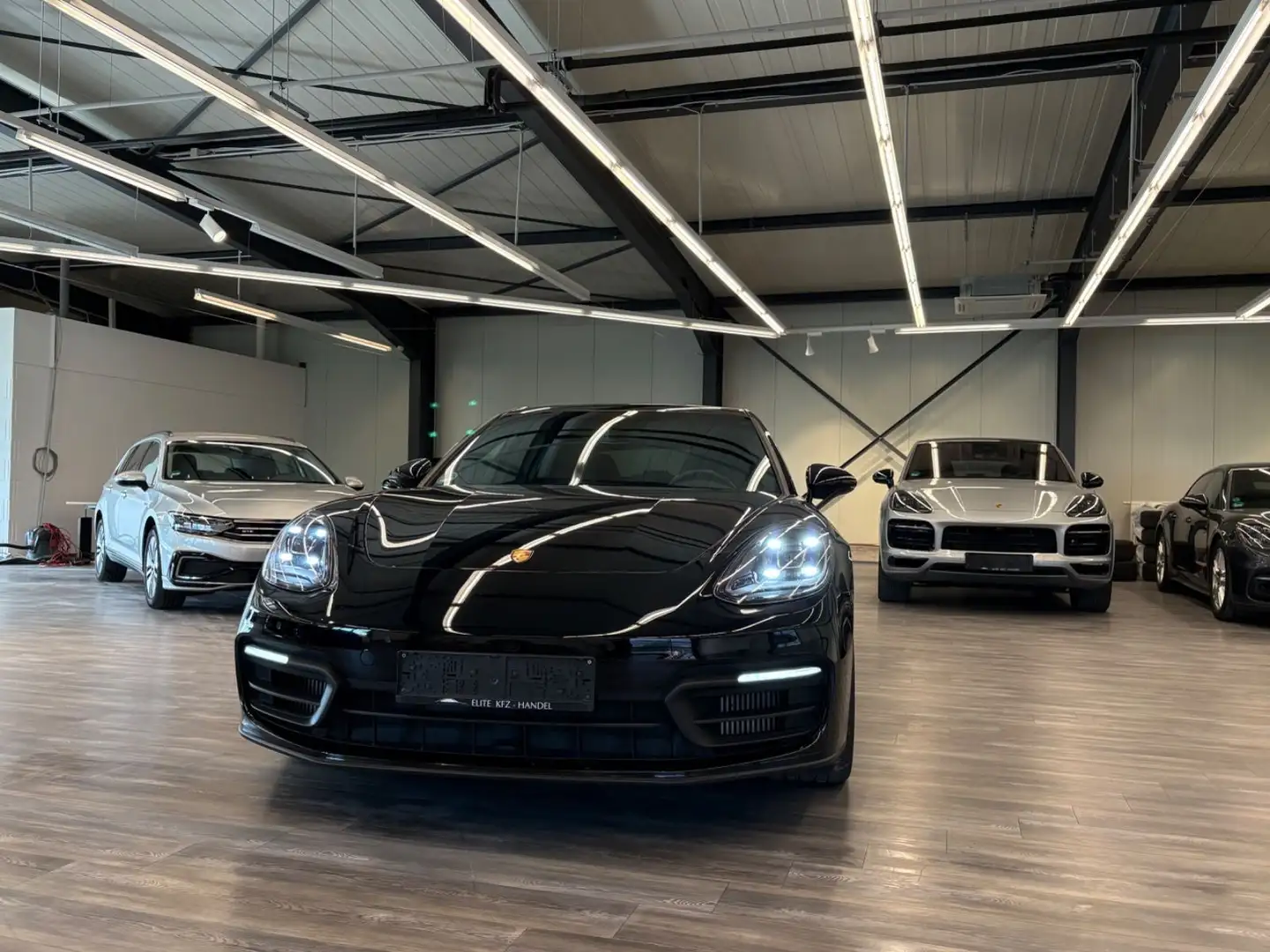 Porsche Panamera ST 4 Pano Sportabgas Luft AHK Bose 21Zo Zwart - 2