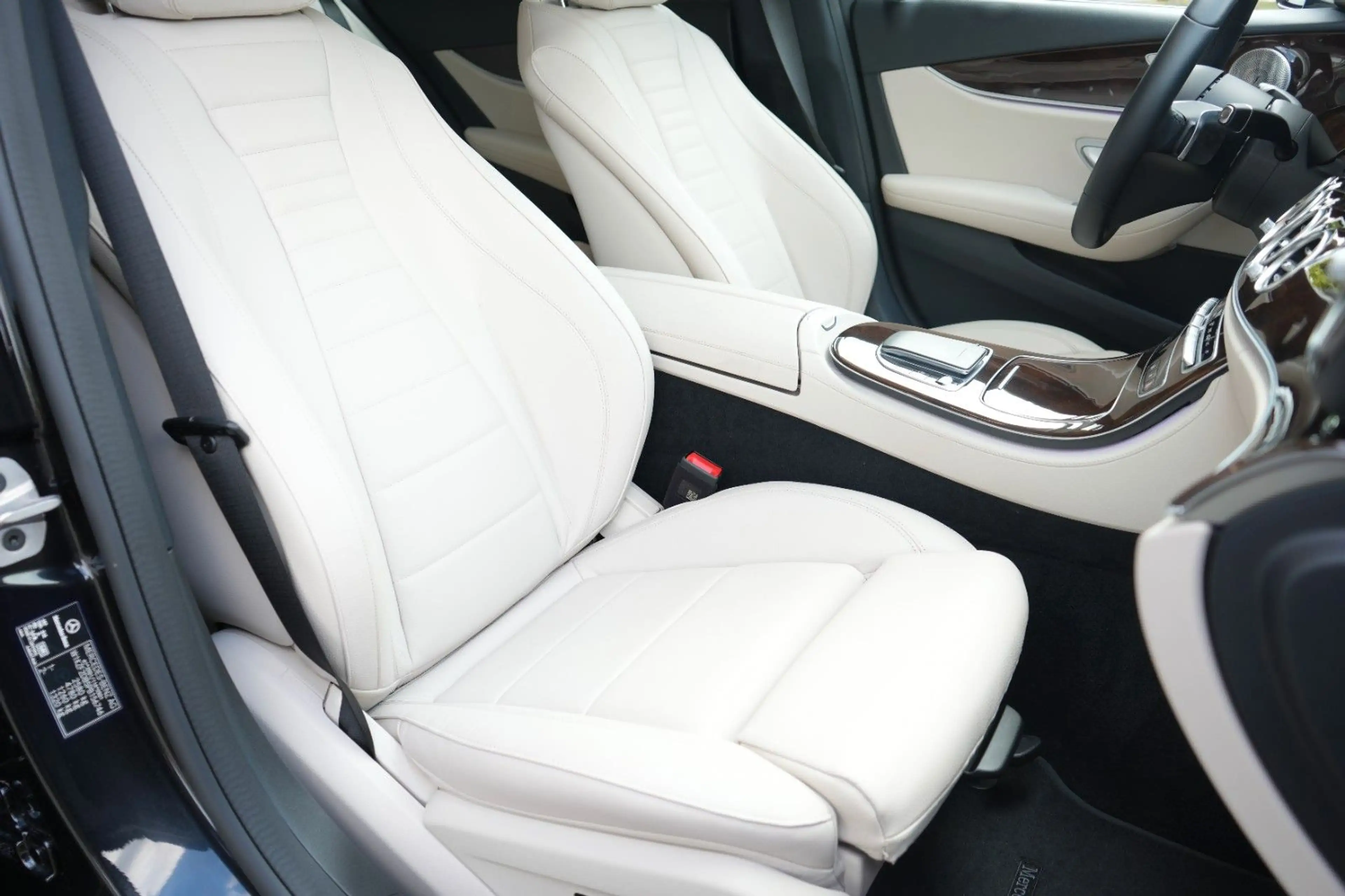 Mercedes-Benz E 400 d 4Matic Limousine LEDER BEIGE|CAM|BURMES — photo 13