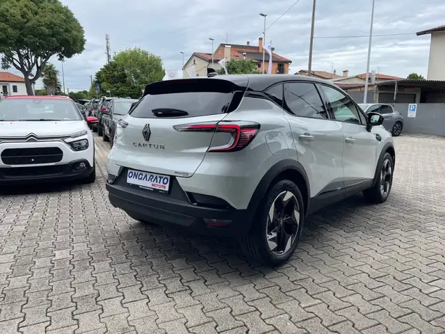 Renault Captur view 5