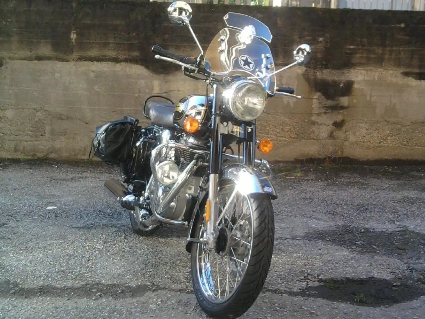 Royal Enfield Classic 500 cc Classic Chrome Negru - 1