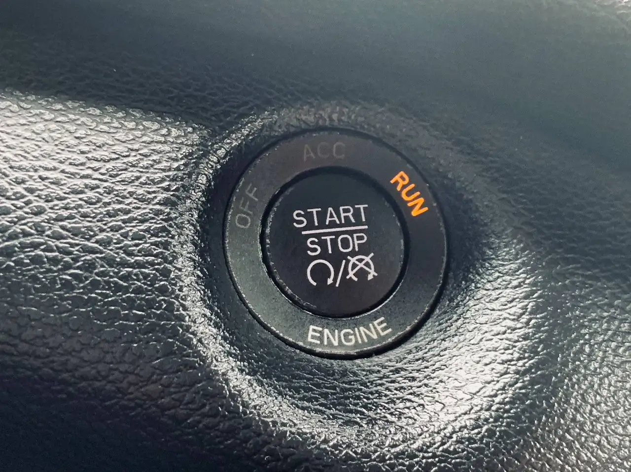 Jeep Cherokee снимка Jeep Cherokee