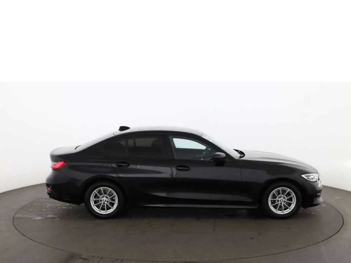 BMW 318 d Limousine Advantage Aut LED LEDER NAVI R-CAM Negru - 2