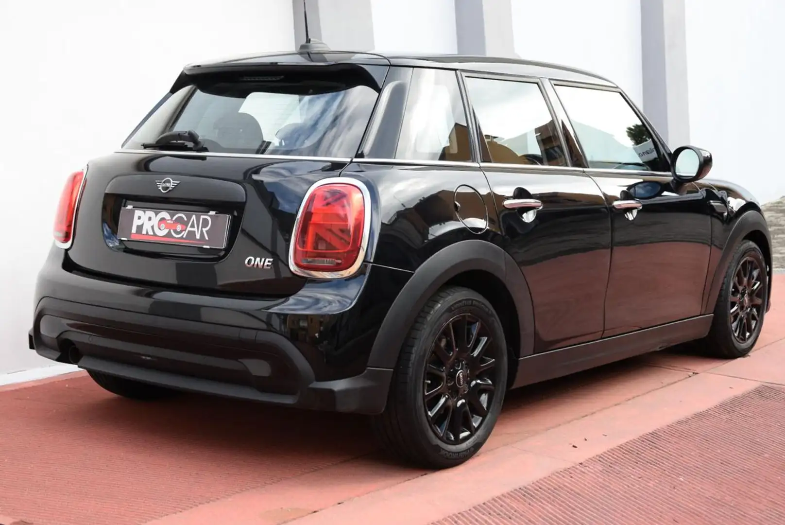 MINI One 1.5 One 75 CV 5 porte Nero - 2