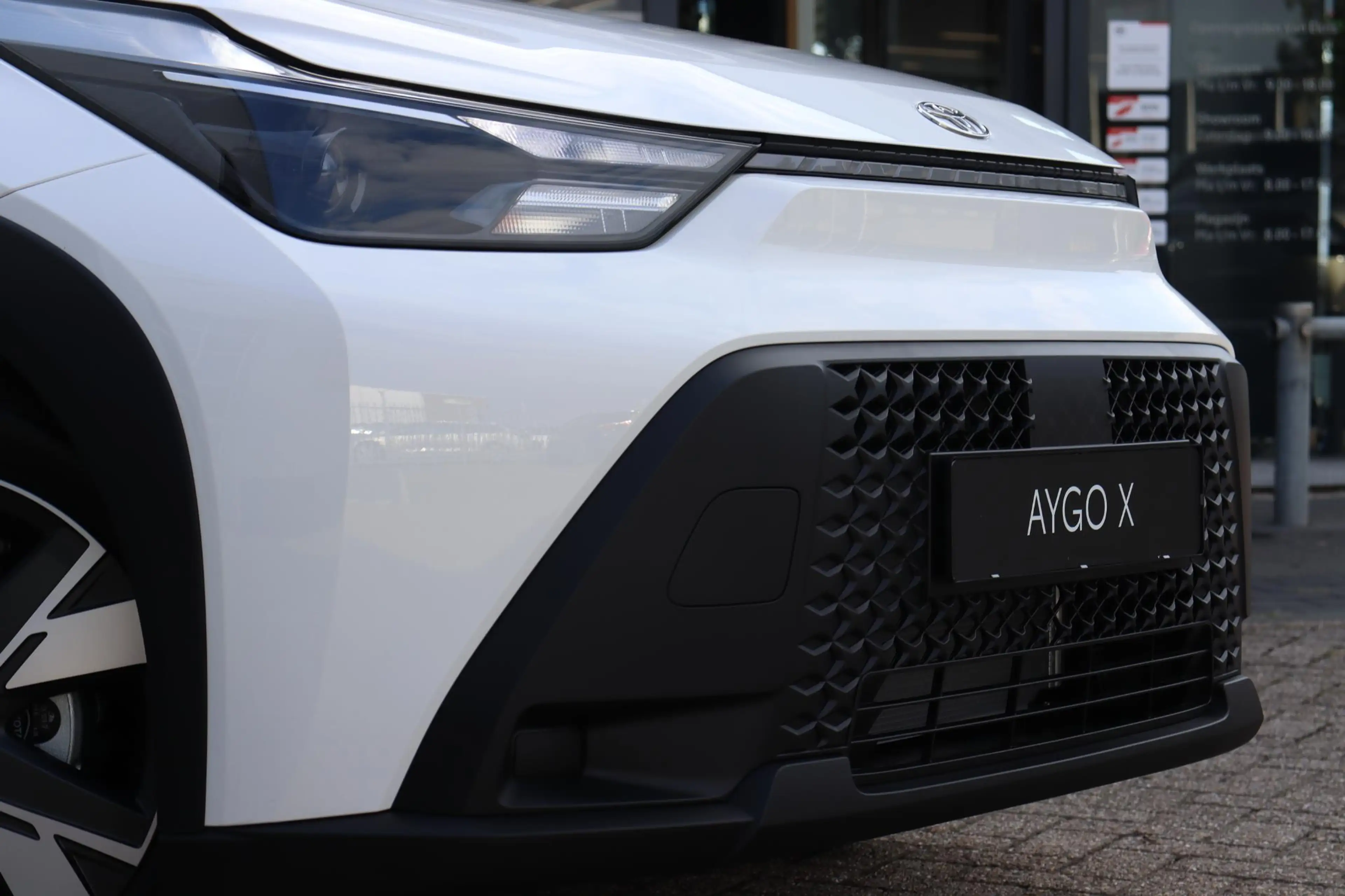 Toyota Aygo X Hybrid 115 Play, Go Pack, Nieuw en snel leverbaar — photo 9