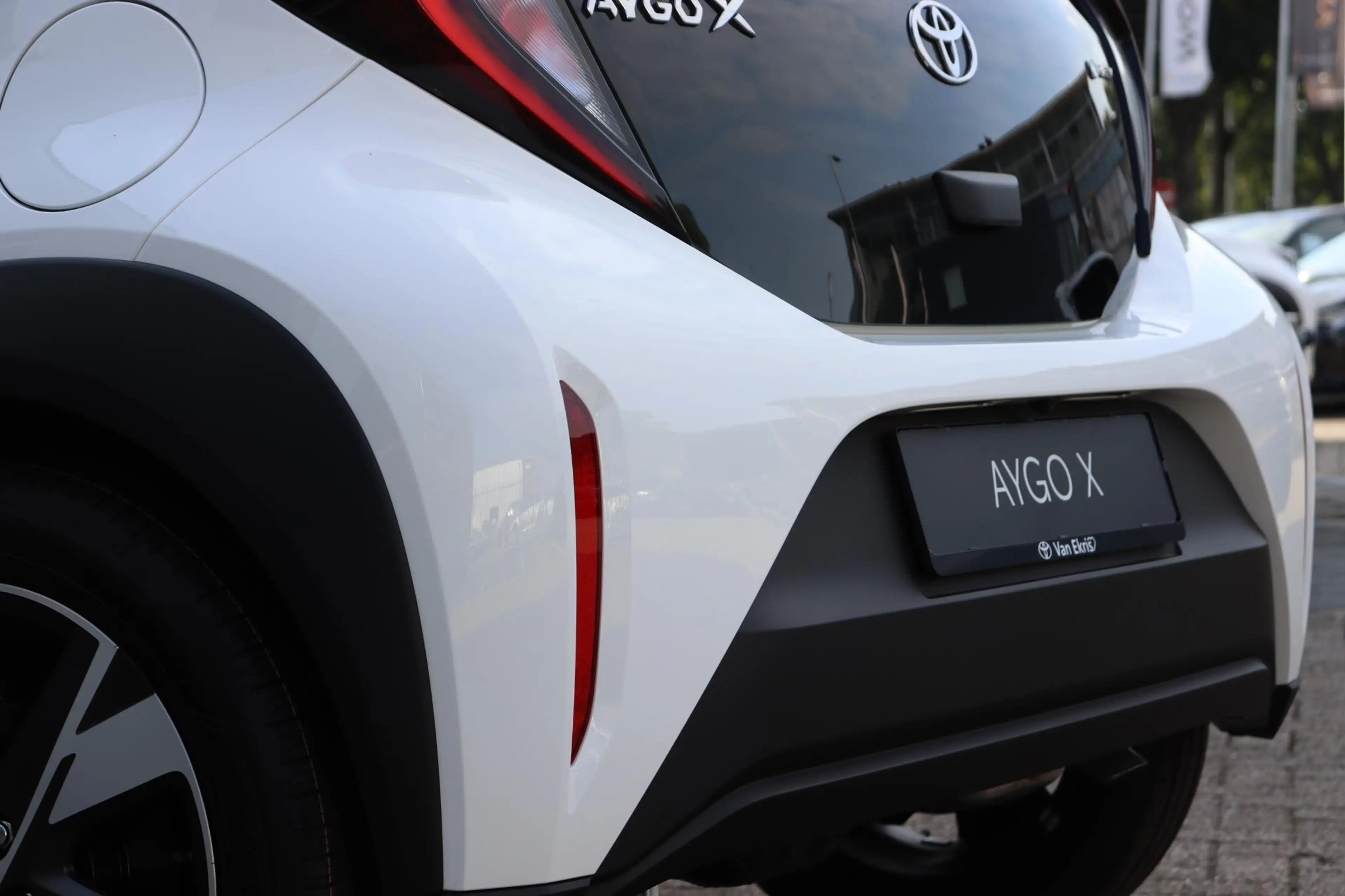 Toyota Aygo X Hybrid 115 Play, Go Pack, Nieuw en snel leverbaar — photo 10
