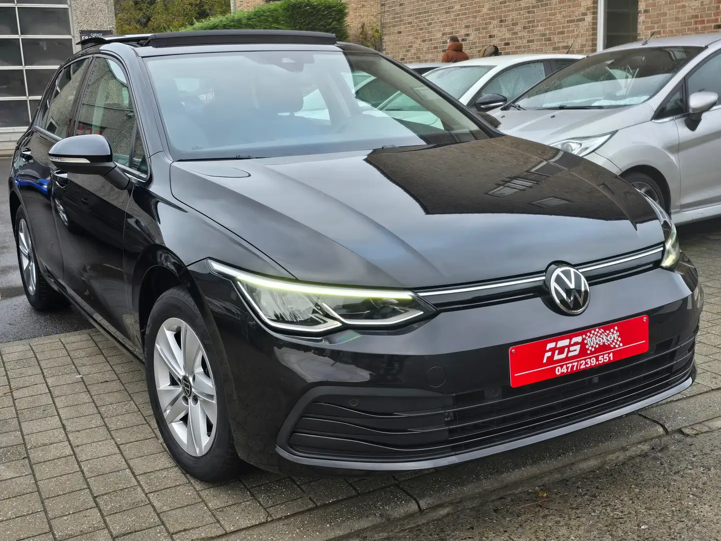 Volkswagen Golf Golf 1.0 TSI TOIT PANO /CARPLAY/GARANTIE 1AN Zwart - 1