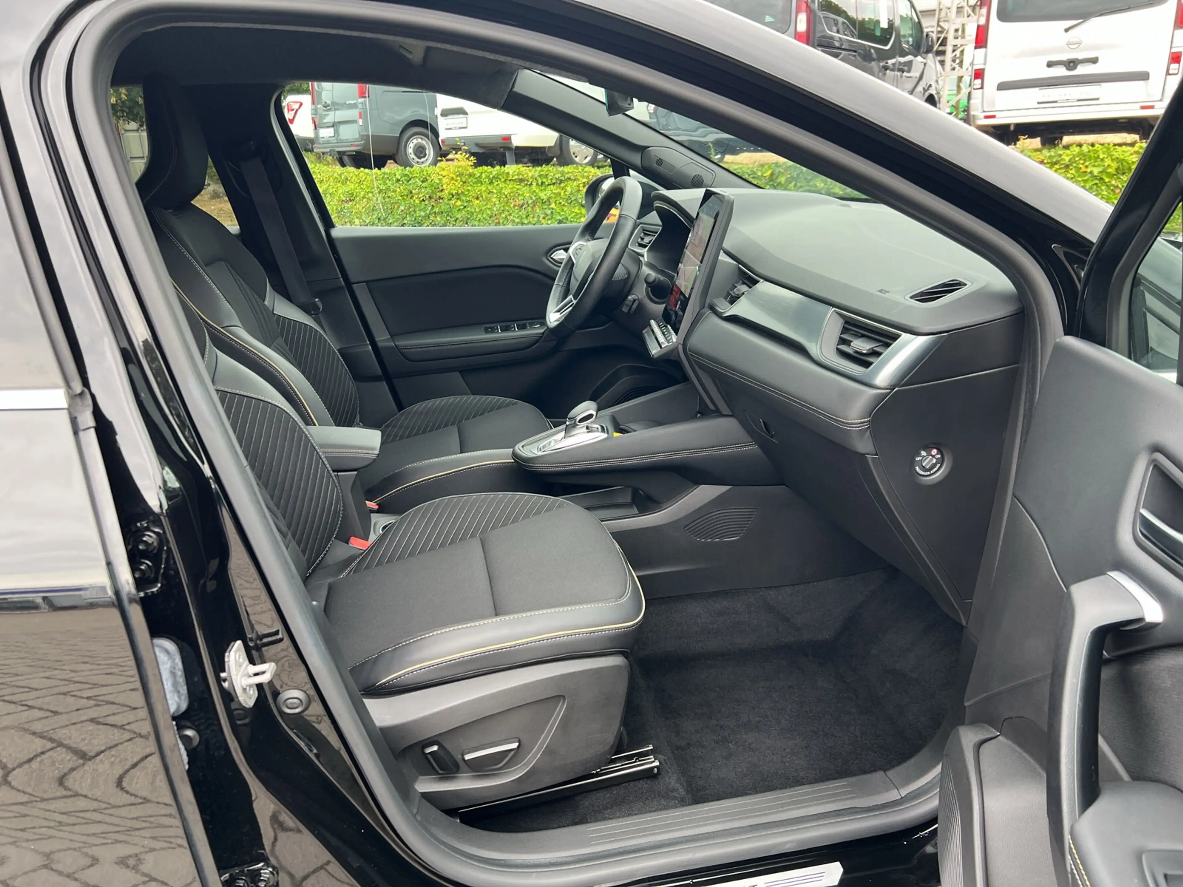 Renault Symbioz E-Tech 145 Iconic GJR+360° Kamera+SHZ — photo 9