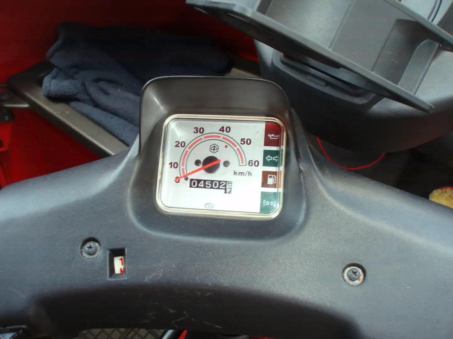 Piaggio Ape APE 50 europe Kasten Rouge - 2