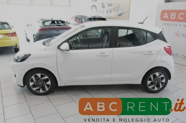 Hyundai I10 view 4