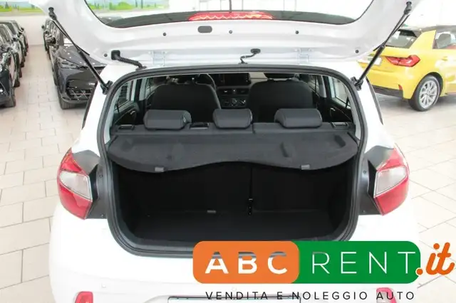 Hyundai I10 view 11