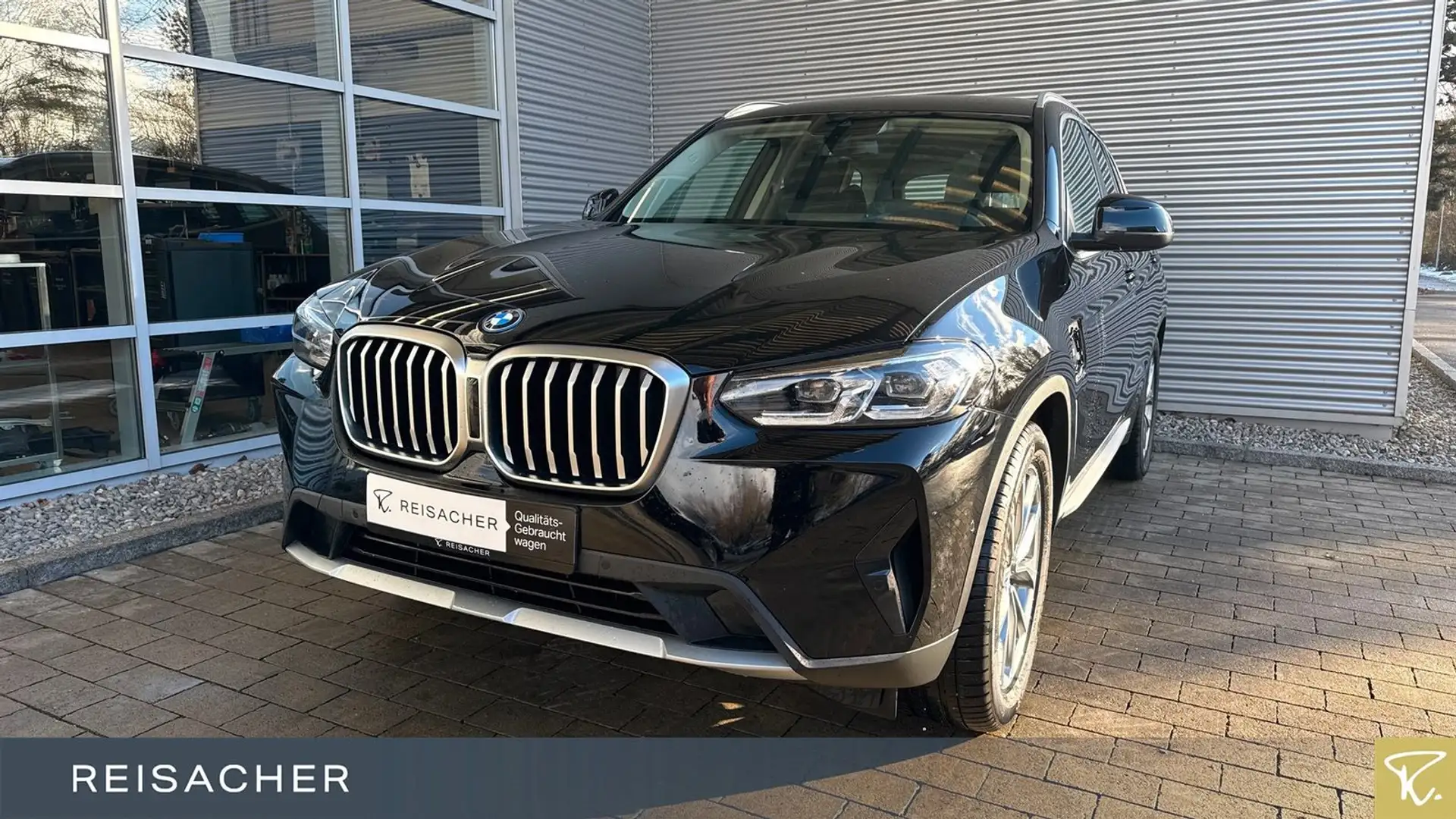 BMW X3 xDrive 30e A AHK Schwarz - 1