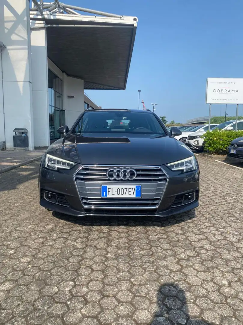 Audi A4 Avant S tronic S line edition FARI MATRIX Grigio - 1
