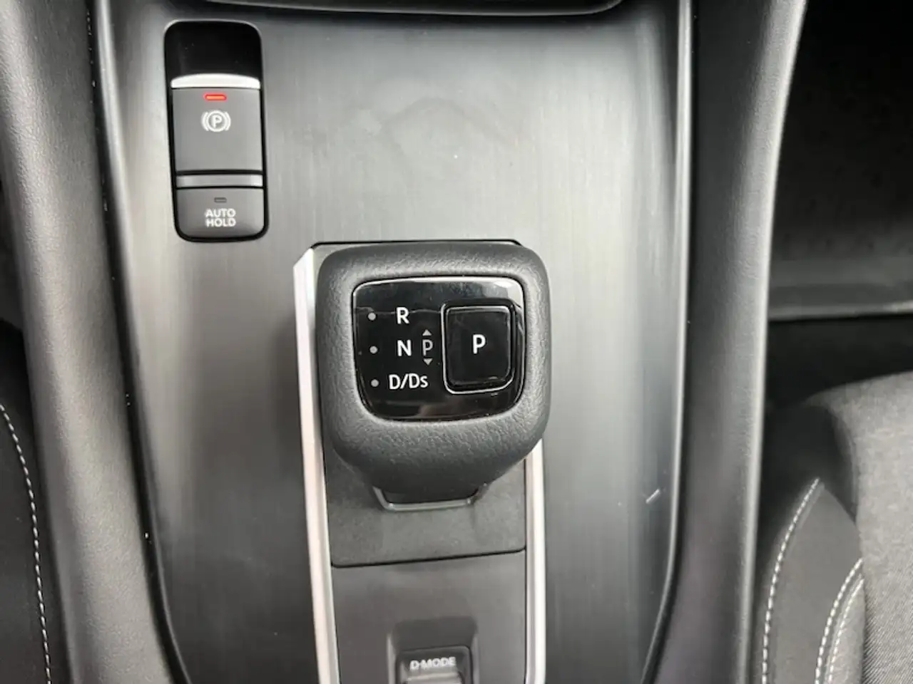 Nissan Qashqai III 2024 1.3 mhev N-Connecta 2wd 158cv xtronic SENZA OBBLIGO DI FINANZIAMENTO, миниатюра 14