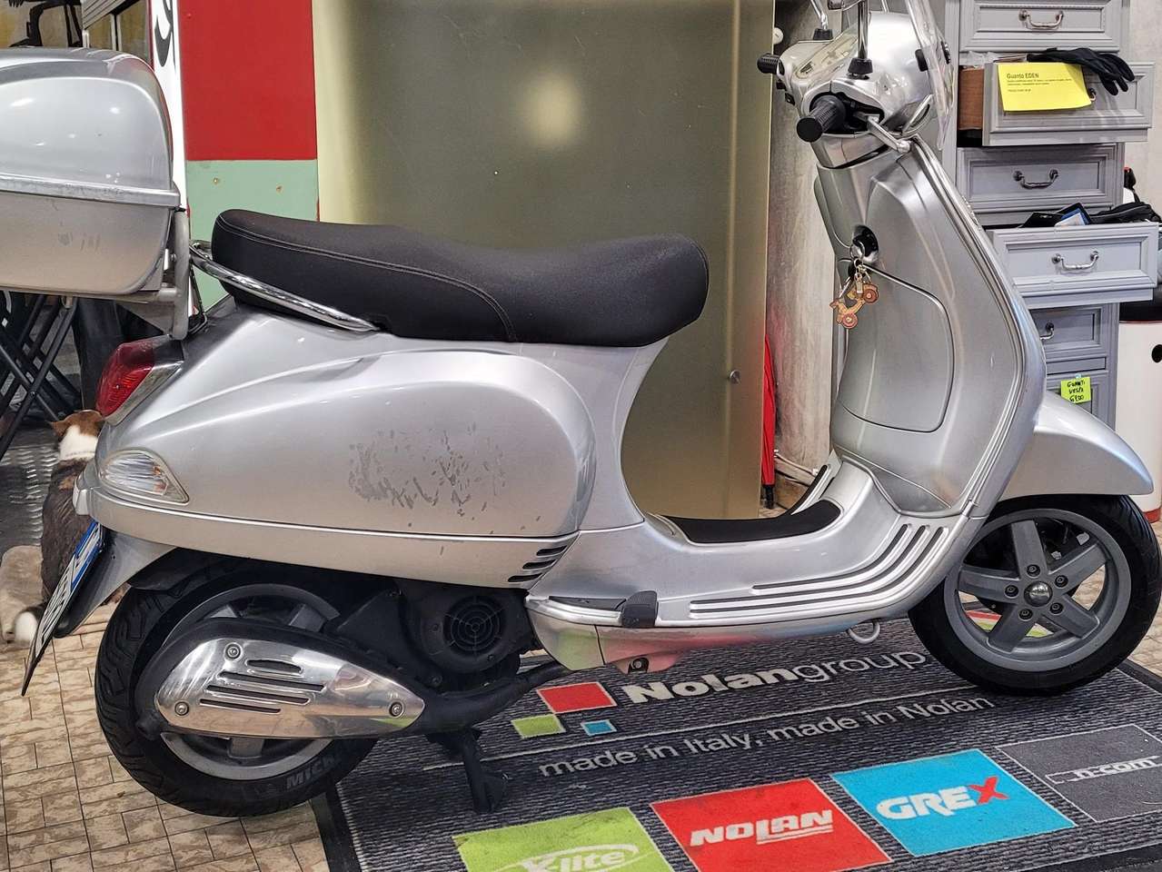 Vespa LX 150