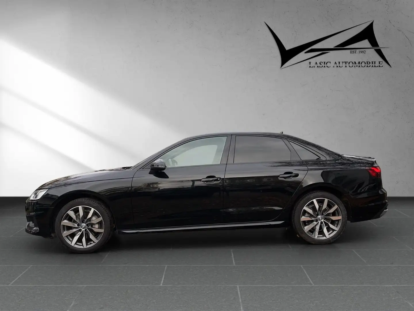 Audi A4 Lim. 40 TDI advanced 2.0 TDI S tronic Zwart - 2