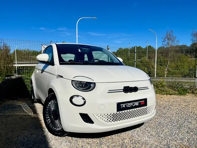 Fiat 500 24 kWh NAVI/CARPLAY/CLIM-AUTO/CRUISE/FRONT-ASSIST