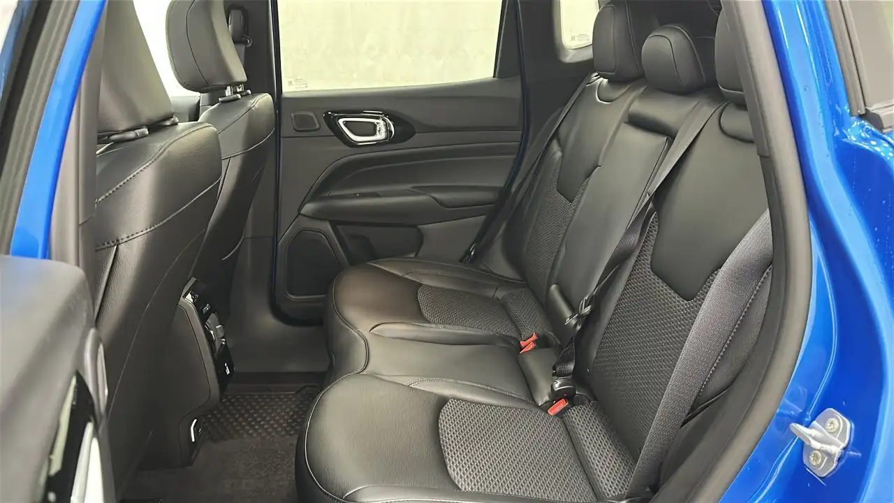 Jeep Compass снимка Jeep Compass