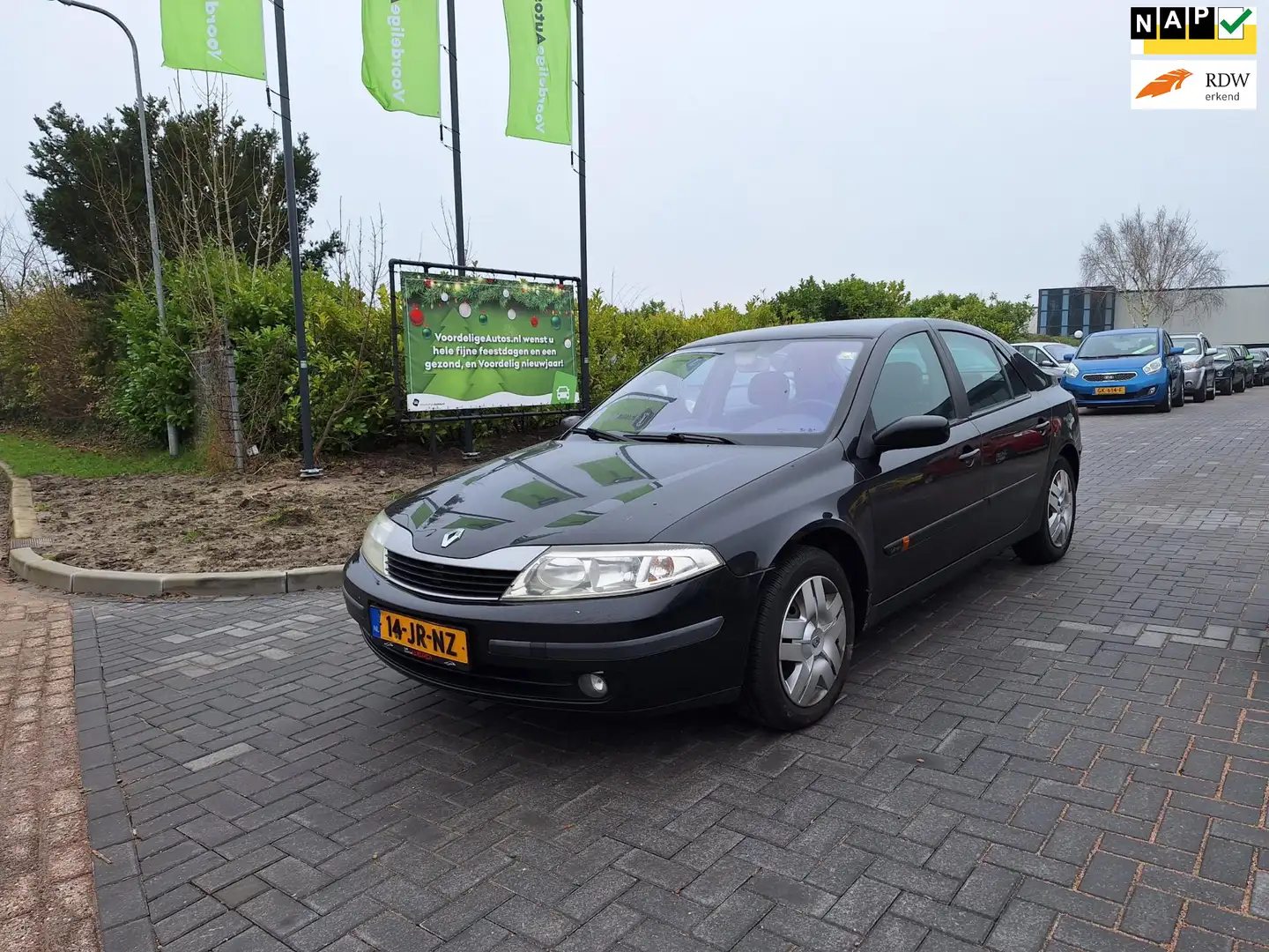 Renault Laguna 1.8-16V Expression / AUTOMAAT Zwart - 1